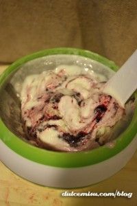 Helado-de-tarta-de-queso-con-moras-en-heladera-Zoku-(16)